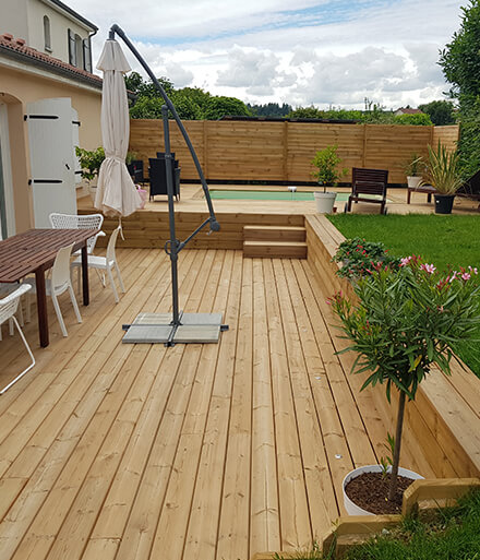 Les Jardins d’Olivier : création terrasse en bois à Magnac-Laval près de Limoges & Bellac (87)