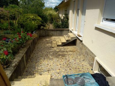 projet d’aménagement d’une terrasse , mise a niveau pour supprimer les marches  